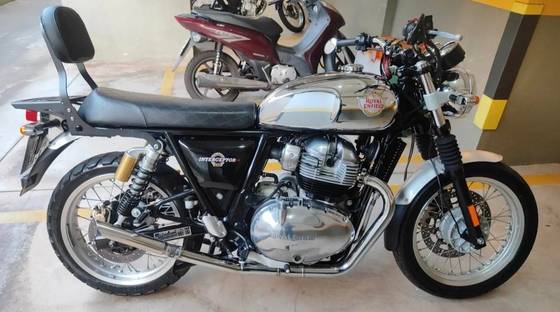 ROYAL ENFIELD INTERCEPTOR 